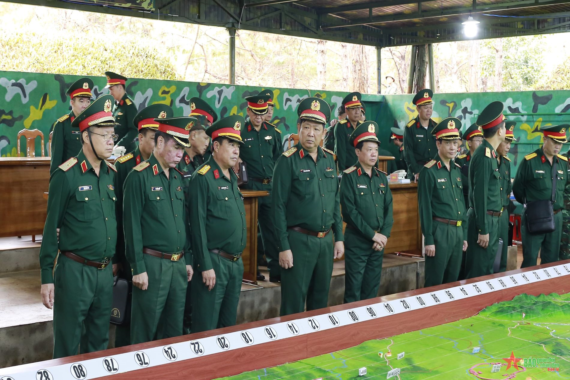 Thượng tướng Huỳnh Chiến Thắng kiểm tra công tác chuẩn bị diễn tập của Quân đoàn 3

